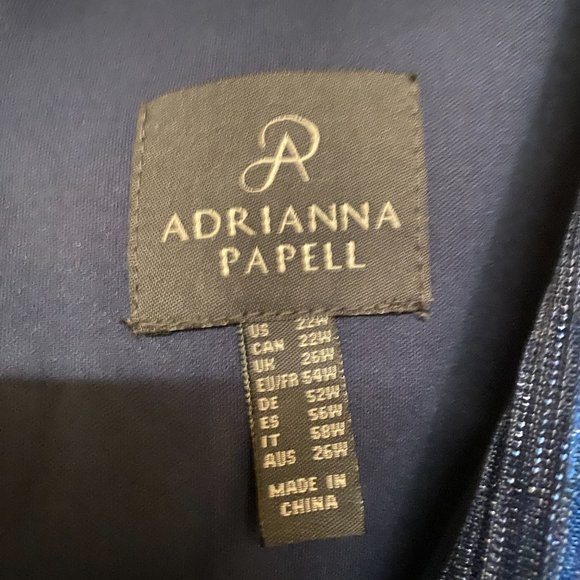 Adriana Pappell Plus Size Short Flutter Sleeve Surplice Gown 22W - Picture 5 of 6